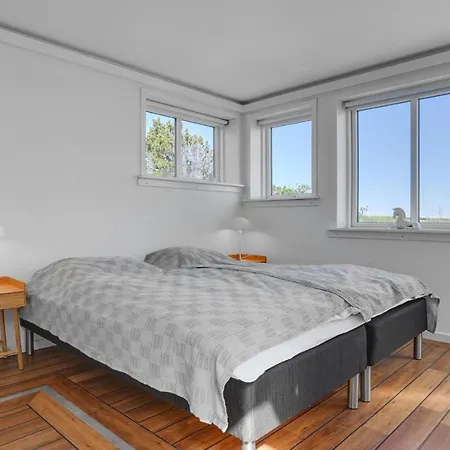 3 Bedroom Lovely In *